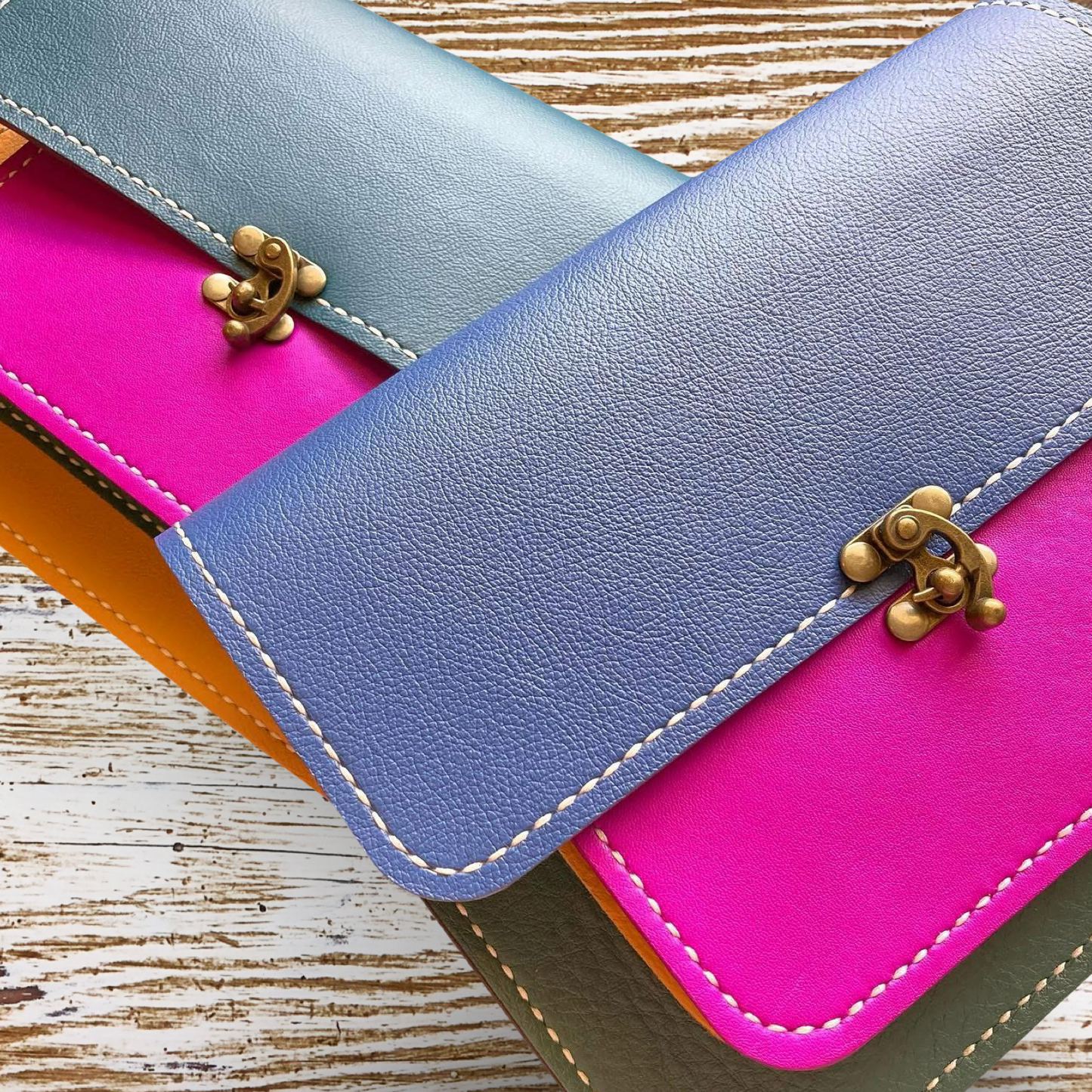 PDF leather bag pattern and instruction manual for DIY Bella-Jane sling bag
